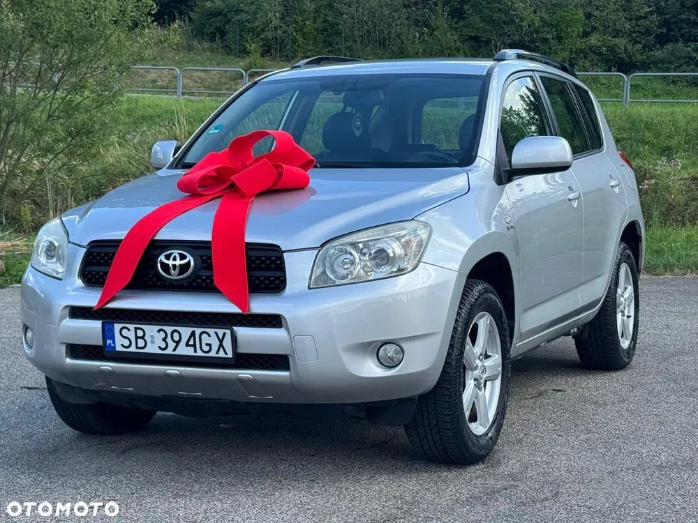 Toyota RAV4 Toyota RAV4 BogateWyposazenie! MożliwośćKredytu! GwarancjaROK!