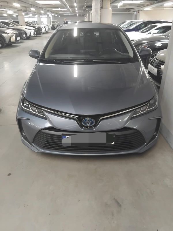 Toyota Corolla Sedan Comfort 1,8 hybrid 2022