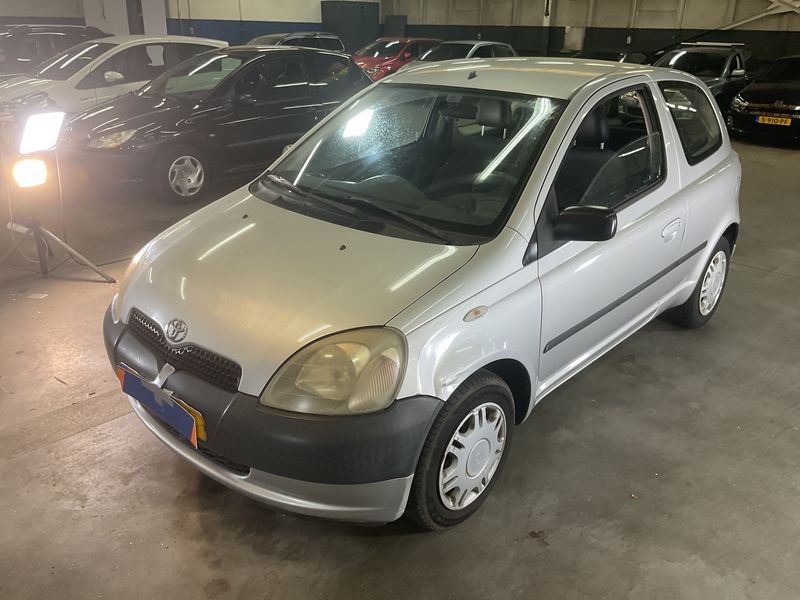 Toyota Yaris 1.0 VVT-i