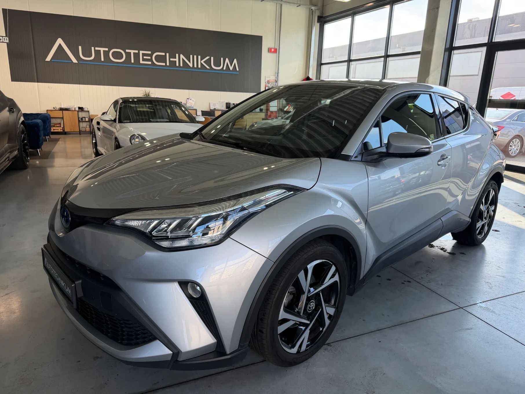 Toyota C-HR 1.8 Hybrid 2023
