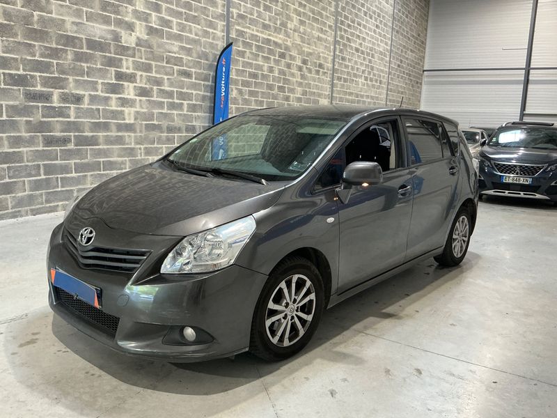 Toyota Verso 2.0 D-4D SkyView Edition