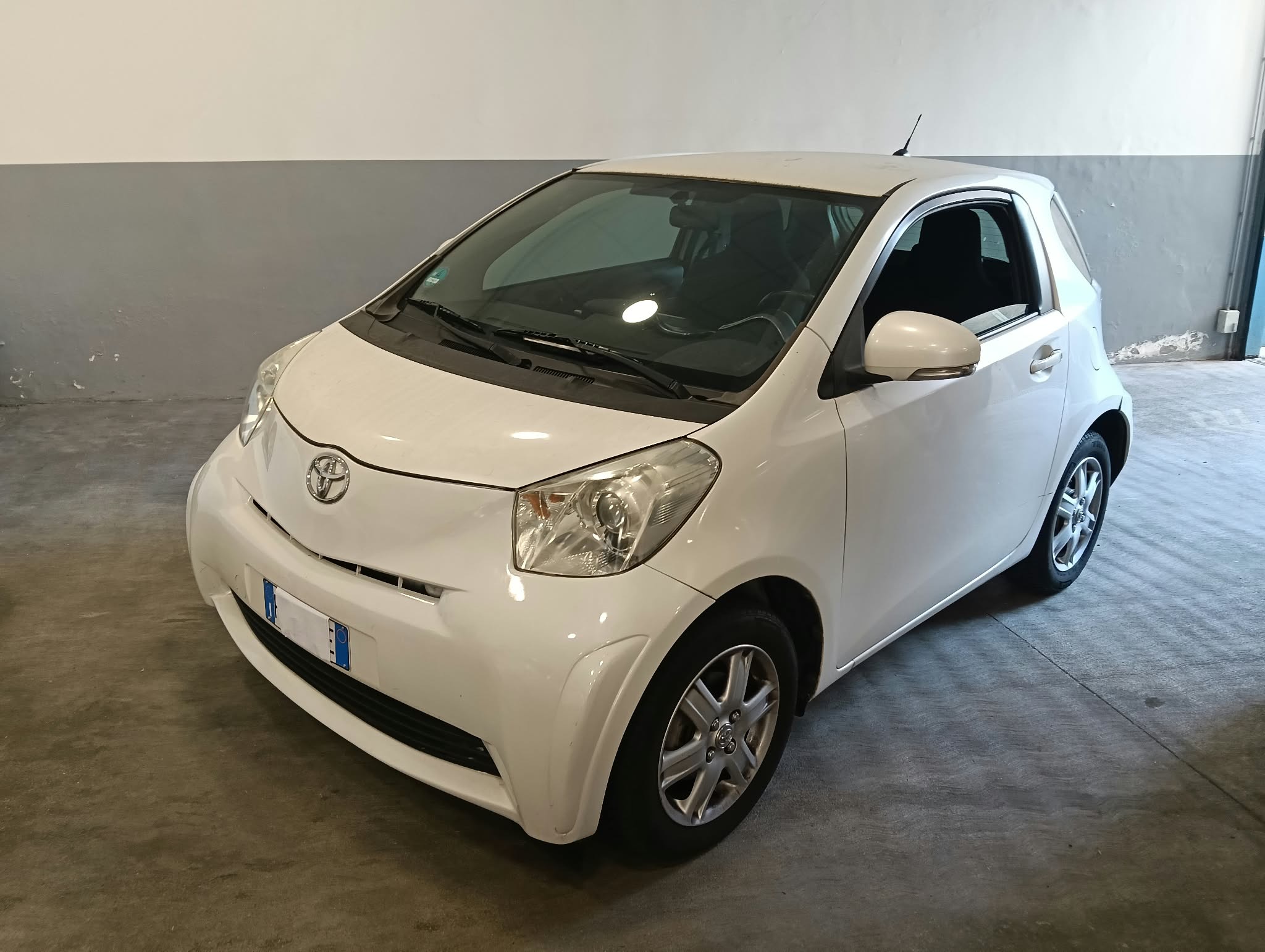 Toyota iQ 1.0 VVT-i