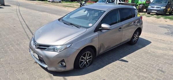 Toyota Auris 1.8 Hybrid 2015