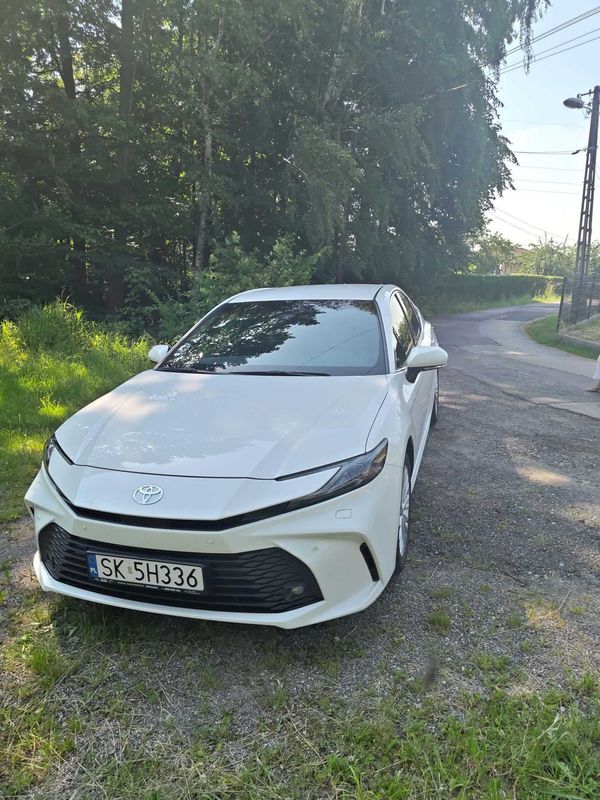 Toyota Camry 2.5 Hybrid 2025
