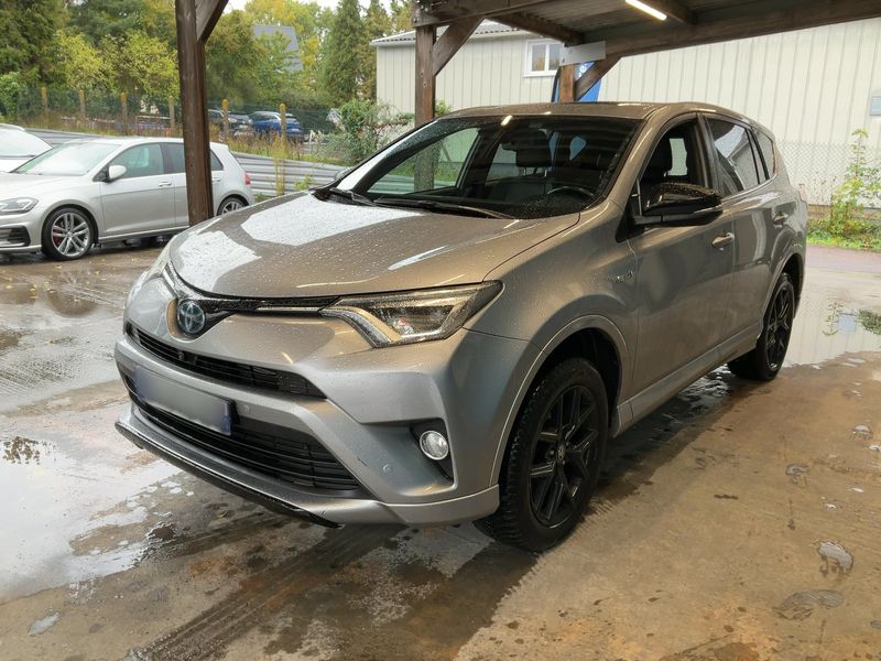 Toyota RAV 4 2.5 Hybrid Design