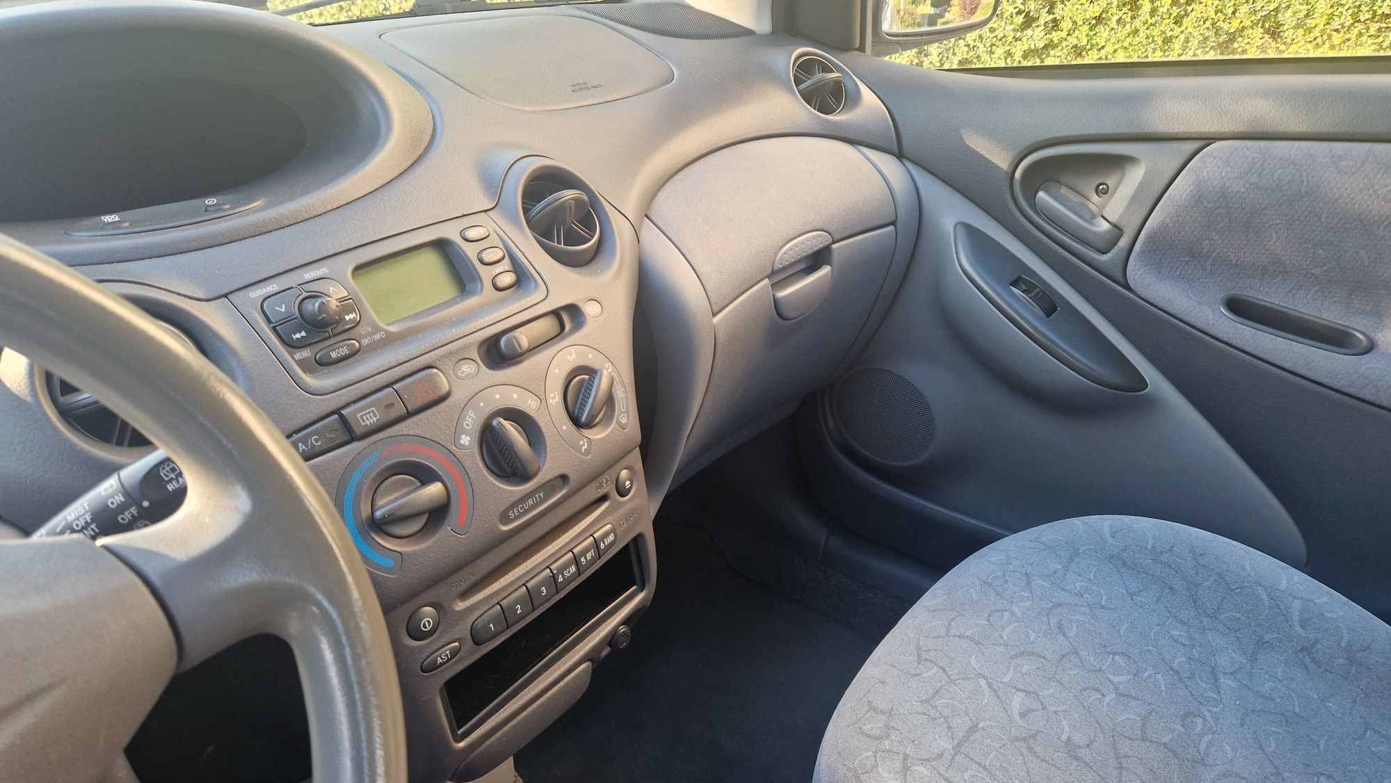 Toyota Yaris 1.0 – 1999 – klimatyzacja – 156 600 km