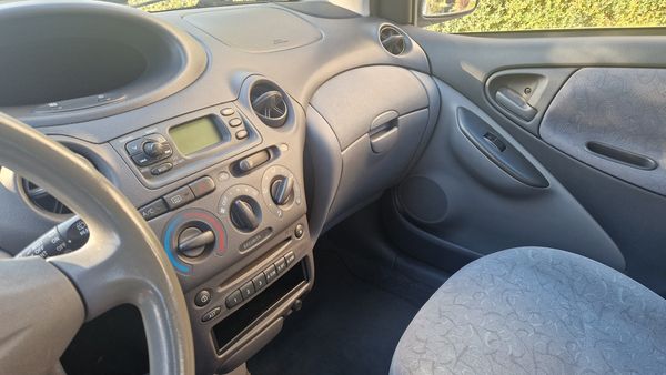 Toyota Yaris 1.0 – 1999 – klimatyzacja – 156 600 km