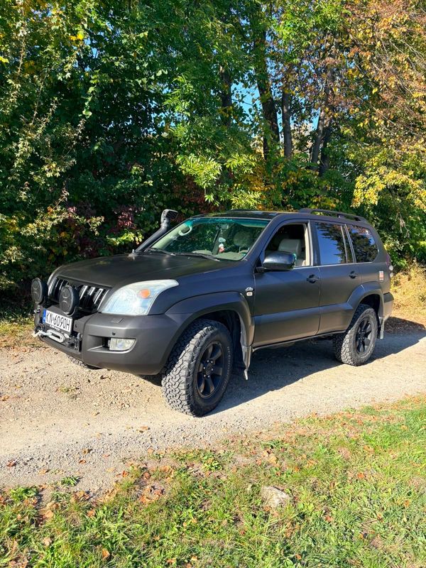 Toyota Land Cruiser 120