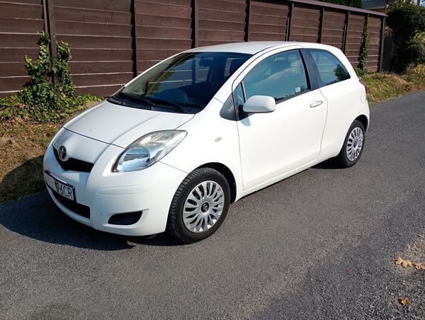 Toyota Yaris 1.3 benzyna salon Polska