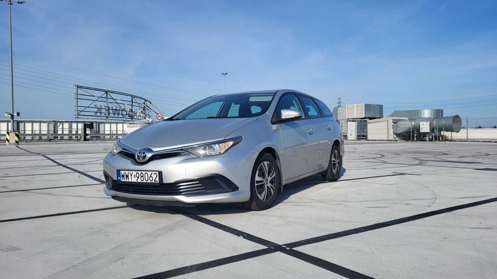 Toyota Auris 1.4 D-4D 2016