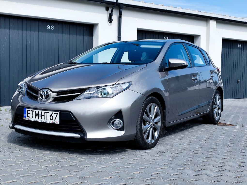 Toyota Auris II 1.4 d4d 2013r Super stan
