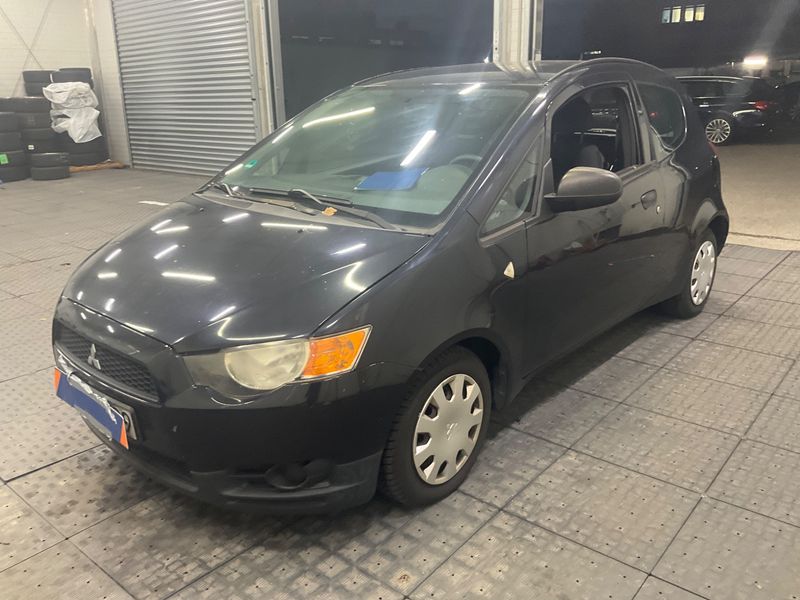 Mitsubishi Colt 1.1 Inform