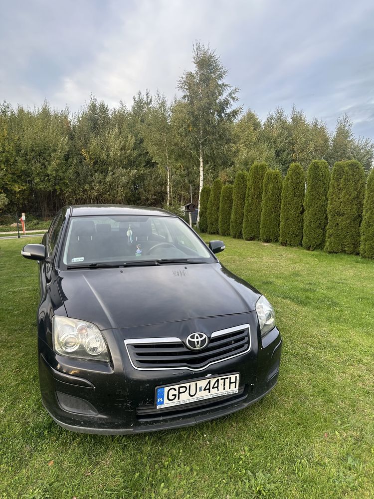 Toyota Avensis 2.0 D-4D 2004