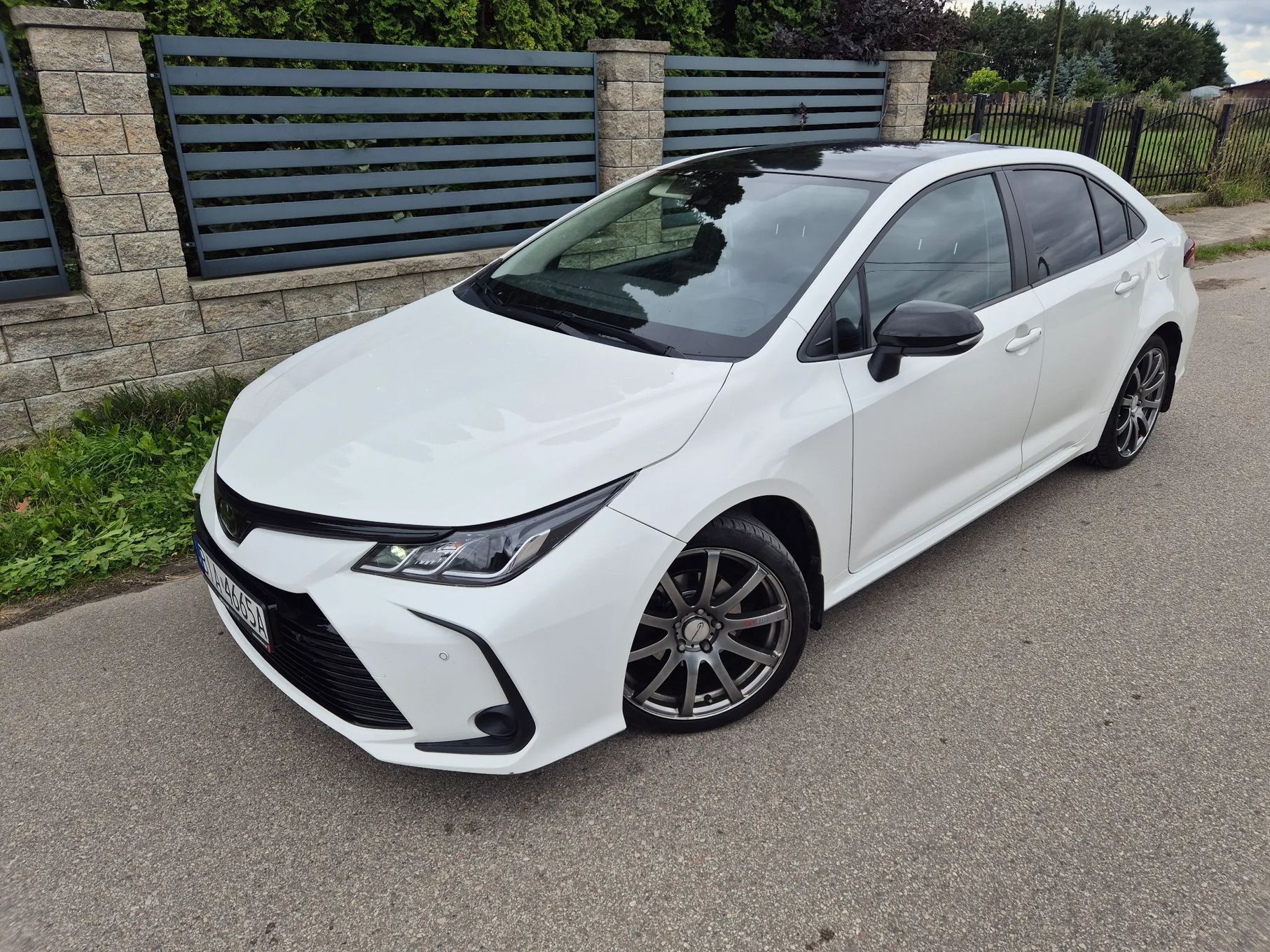 Toyota Corolla Salon Polska, po serwisie, niski przebieg, stan bdb.