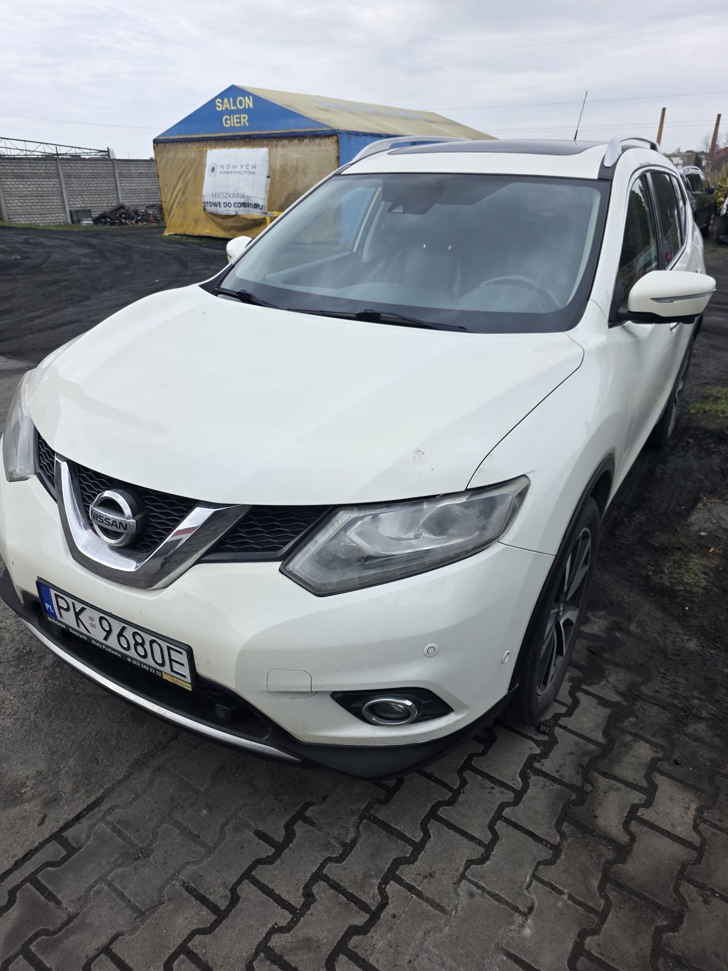 Nissan x-trail 2015