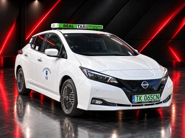 Nissan Leaf Electric 2023