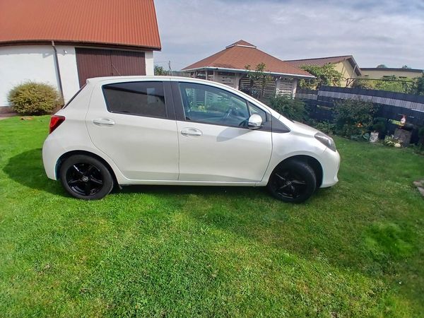 Toyota Yaris 1.3 Petrol 2015