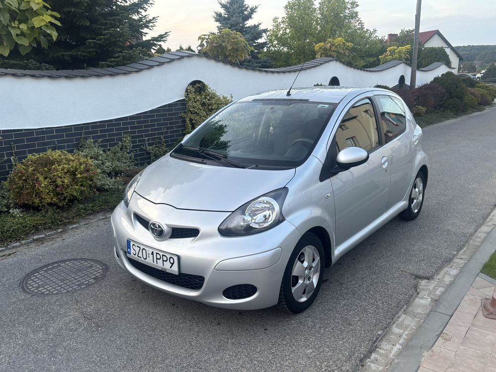 Toyota Aygo 1.0 benzyna 2011 rok