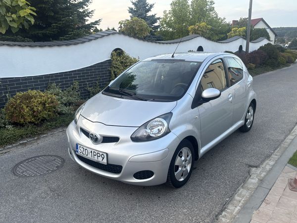 Toyota Aygo 1.0 benzyna 2011 rok