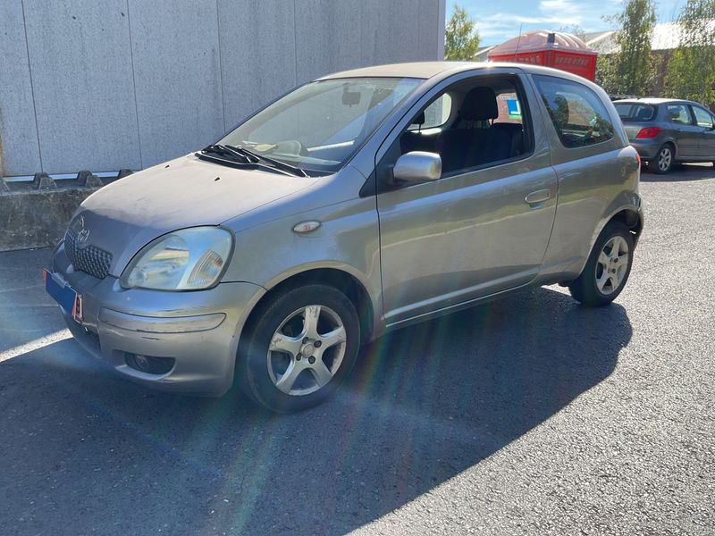 Toyota Yaris 1.0 VVT-i