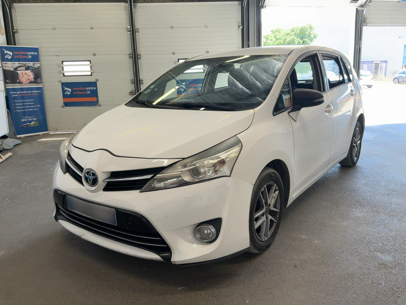 Toyota Verso 1.6 D-4D Feel!