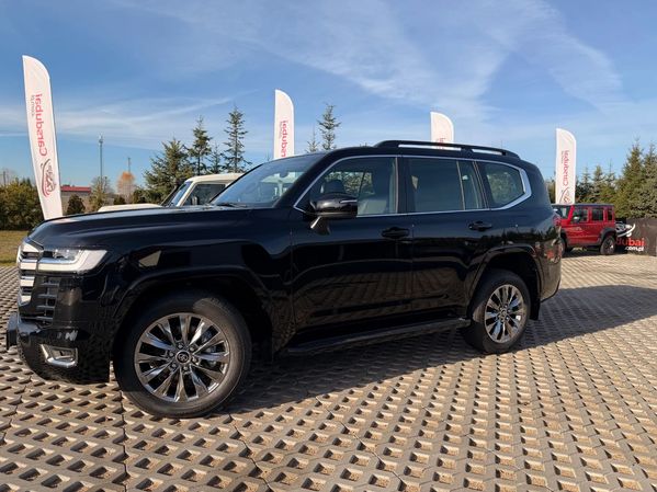 Toyota Land Cruiser 3.4 Petrol 4x4 2026