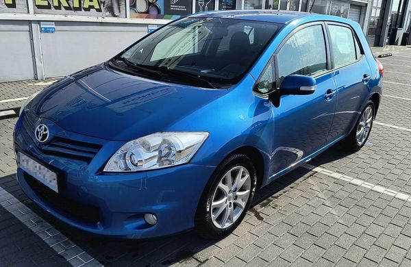 Toyota Auris pierwszy właściciel, polski salon, garażowany, bezwypadkowy