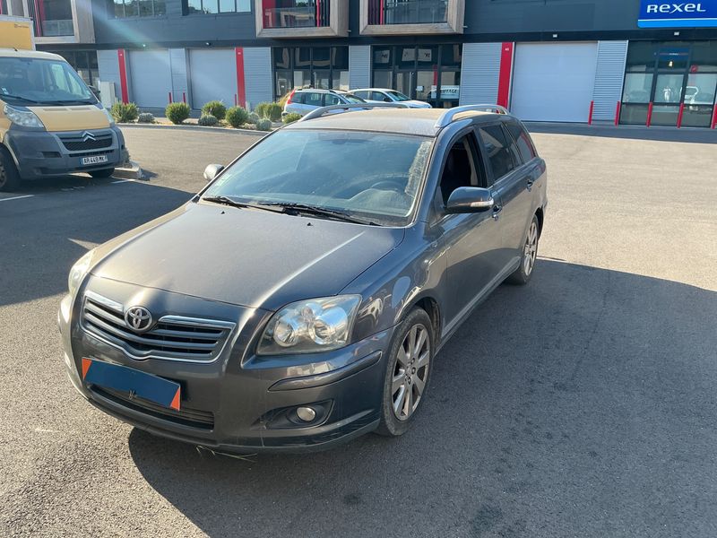 Toyota Avensis 2.0 D-4D Sol