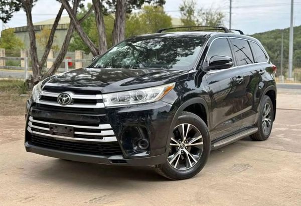 Toyota Highlander 3.5 Petrol 2016