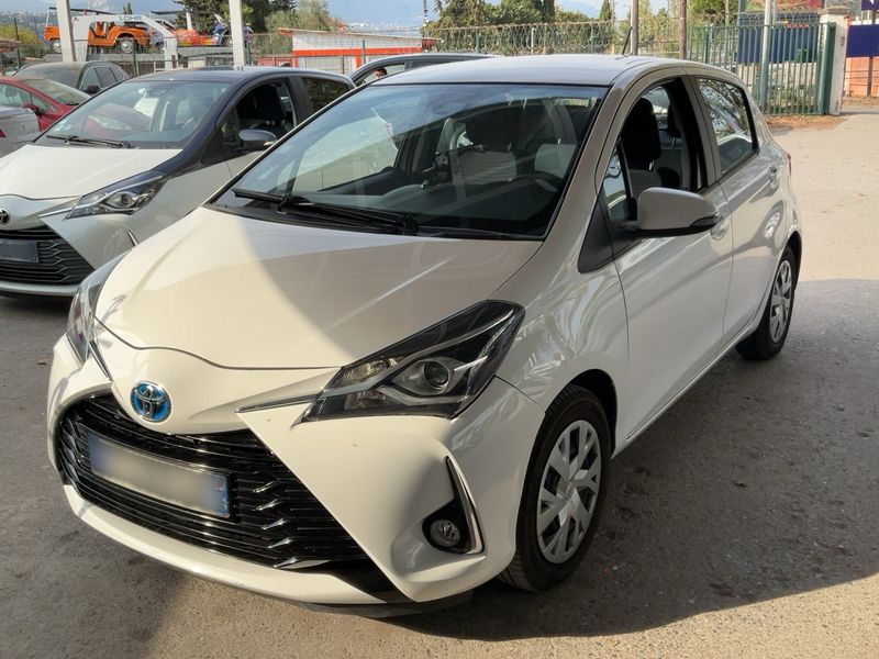Toyota Yaris 1.5 Hybrid France Business
