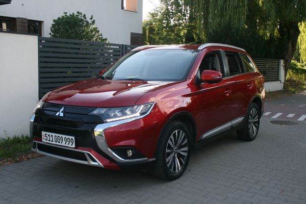 Mitsubishi Outlander 2.0 Petrol 4x4 2020