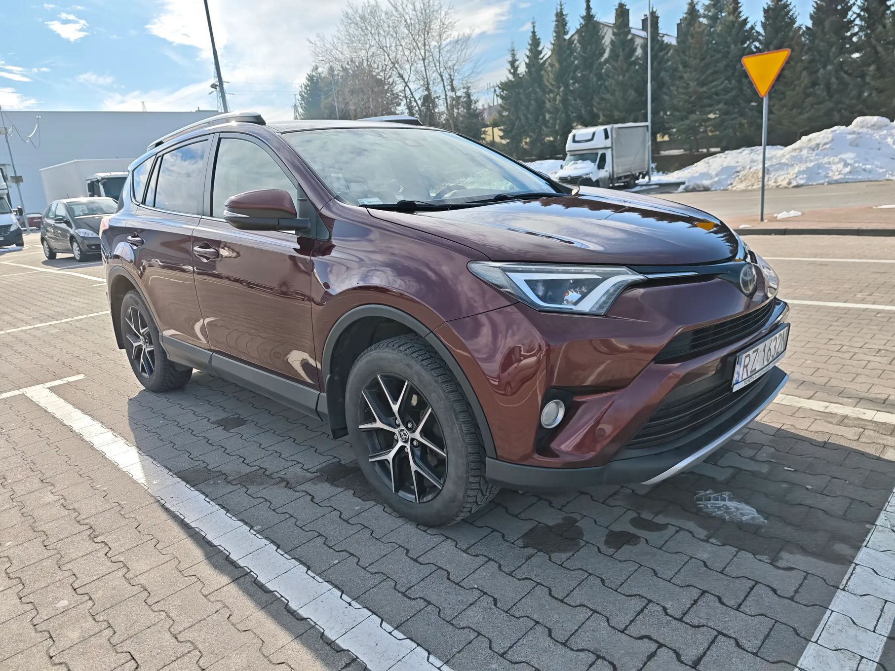 Toyota RAV4 Toyota RAV4 2016 2.0 benzyna CVT automat 4x4 hak bagażnik full opcja