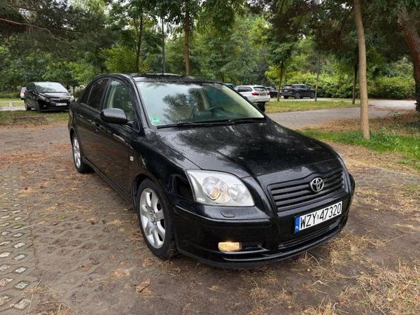 Toyota Avensis 2.0 petrol 2005. Clean