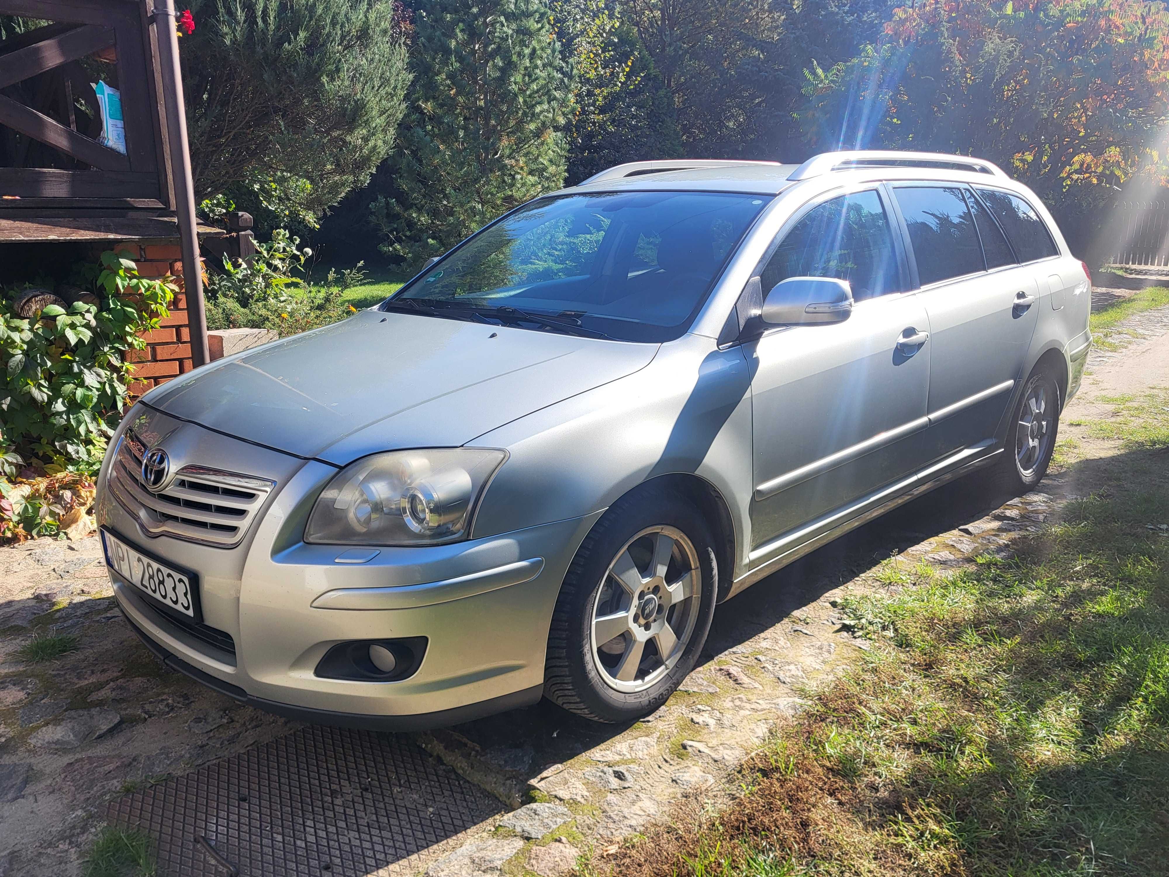 Toyota Avensis II lift (T25) 2.0 D4D