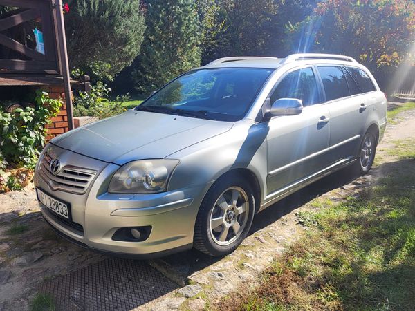 Toyota Avensis II lift (T25) 2.0 D4D