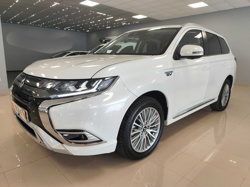 Mitsubishi Outlander 2.4 Phev Kaiteki 4WD