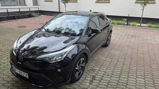 TOYOTA CHR 1.8 z 2022 - mały przebieg