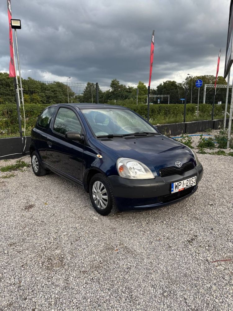 For Sale TOYOTA YARIS/1.0I/Well-Maintained/2003/130000km/Warranty/Installments