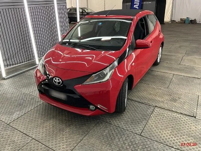 Toyota Aygo 1.2 VVT-i x-wave, 82 PS
