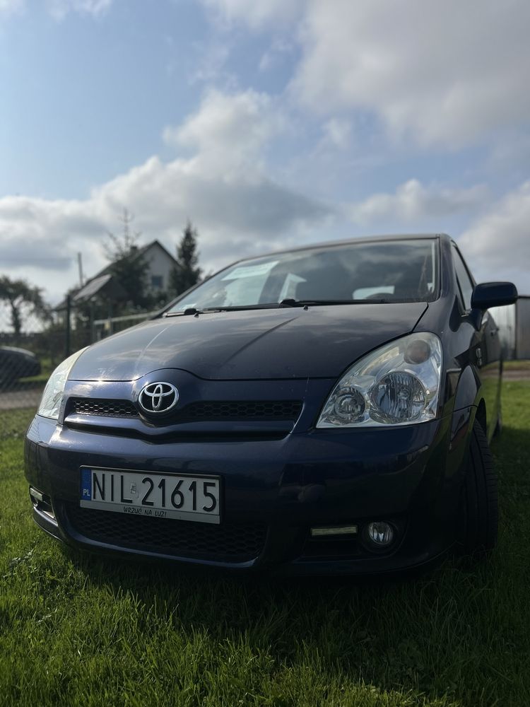 SPRZEDAM Toyota Corolla Verso 2004
