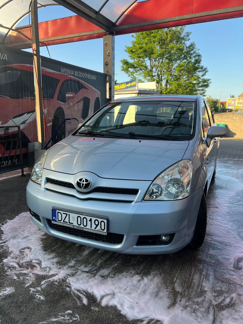 Toyota Corolla Verso Toyota Verso + LPG