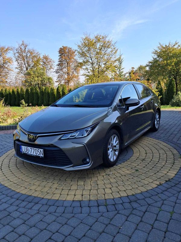 Toyota corolla SALON POLSKA serwis Aso