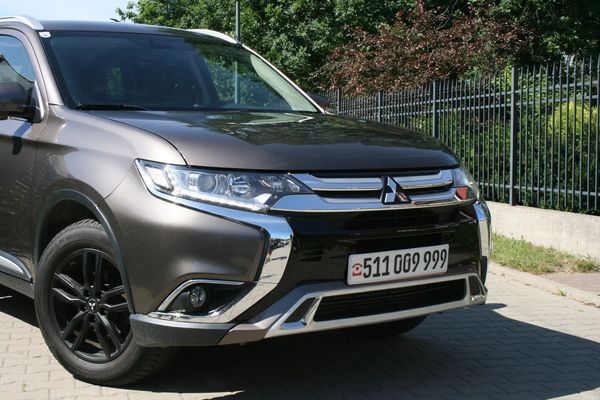 Mitsubishi Outlander 2.3 DI-D 4x4 2016