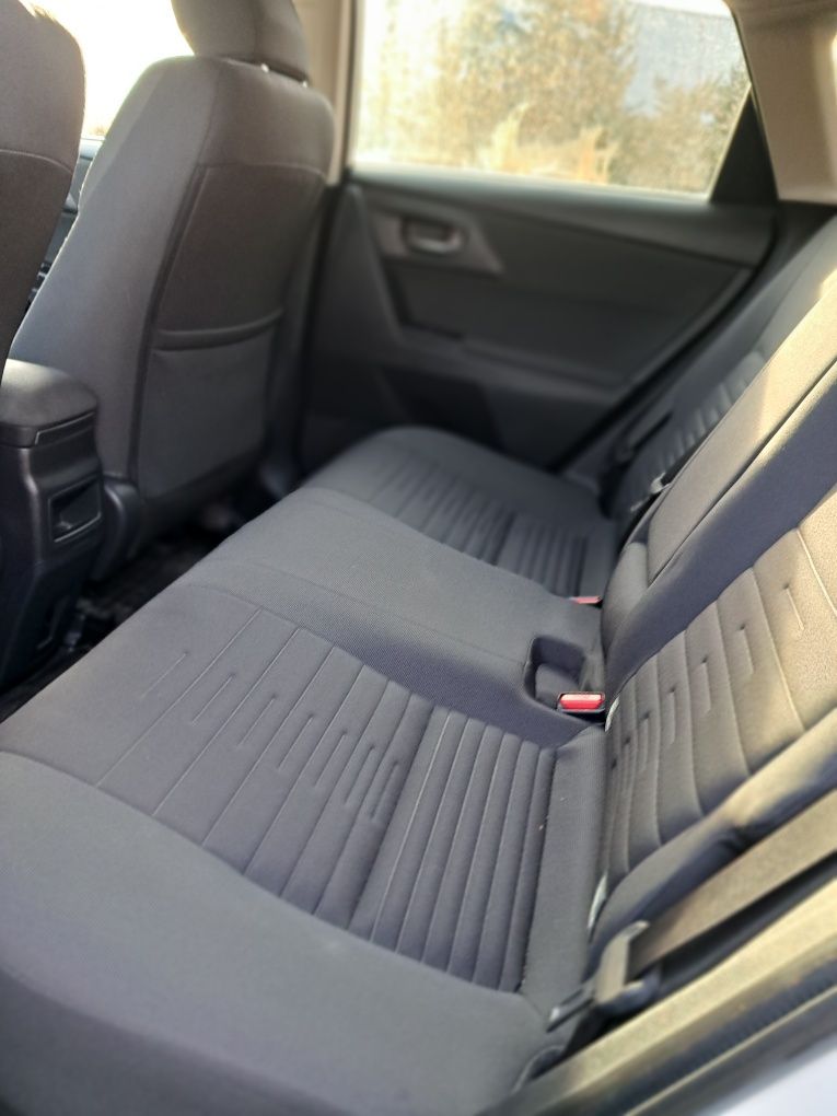 Toyota Auris 1.8 Hybrid 2015