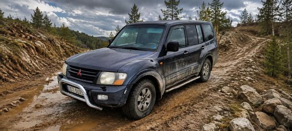 Mitsubishi Pajero Sprzedam Mitsubishi Pajero Silnik diesla 3,2 DID o mocy 160 KM