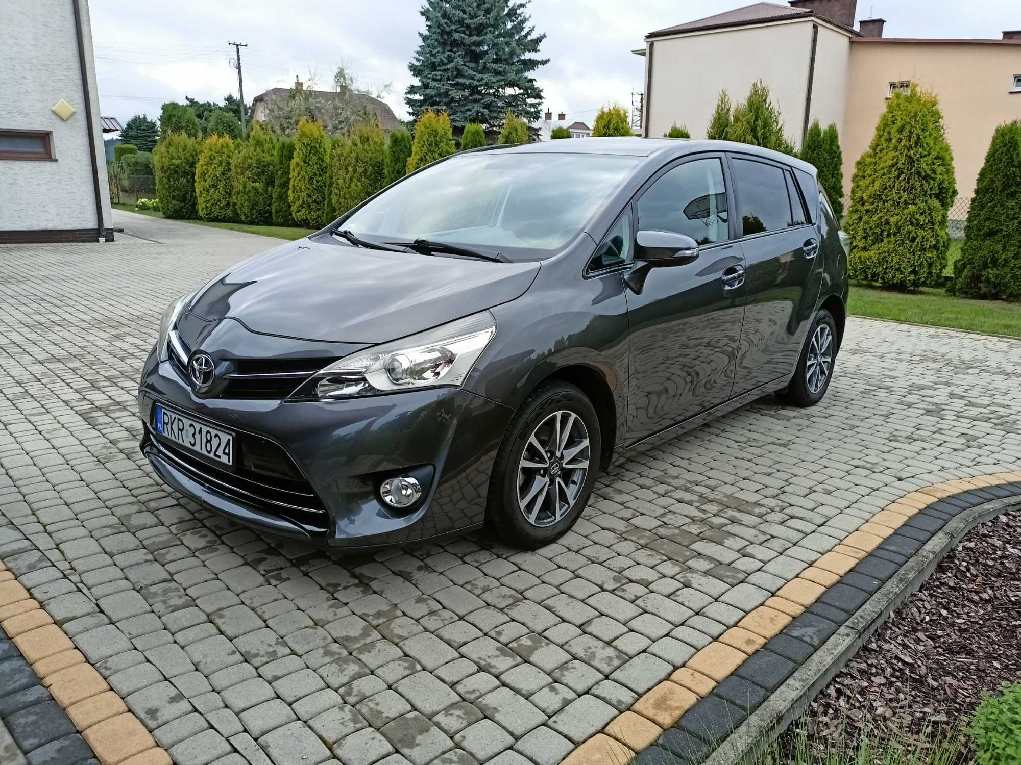Toyota Verso 1.6 Petrol 2013