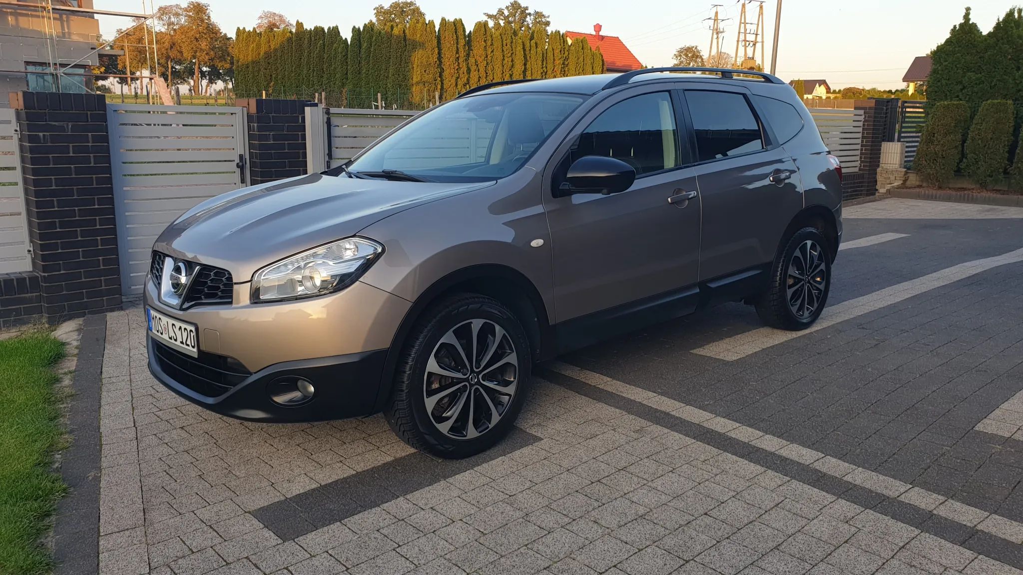 Nissan Qashqai+2 1,6 115 KM Benzyna,Serwis,Bezwypadkowy,Idealny Stan 100 %.