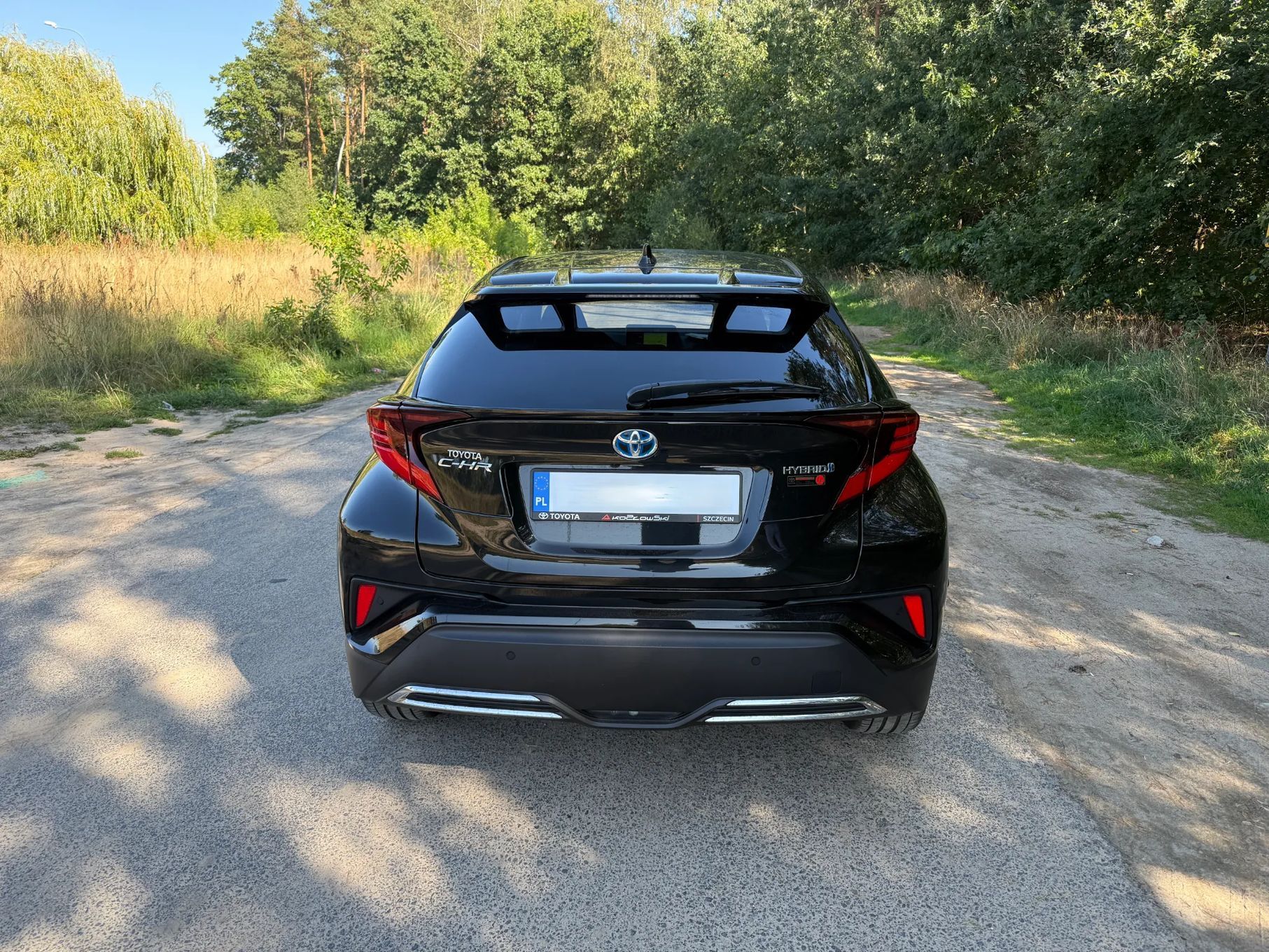 Toyota C-HR Toyota C-HR 2.0 Hybrid Executive | 2020 | 36 600 km | Salon Polska