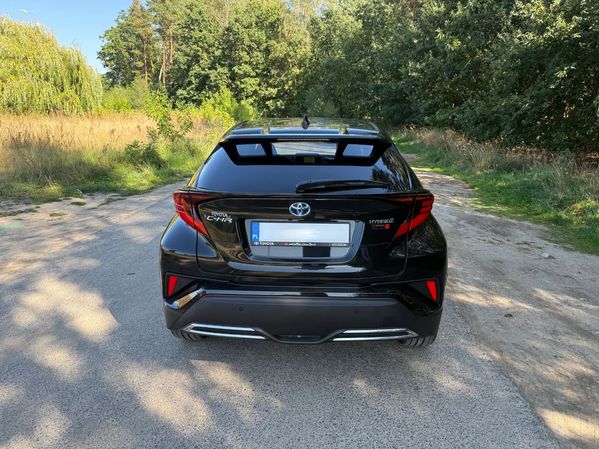 Toyota C-HR Toyota C-HR 2.0 Hybrid Executive | 2020 | 36 600 km | Salon Polska