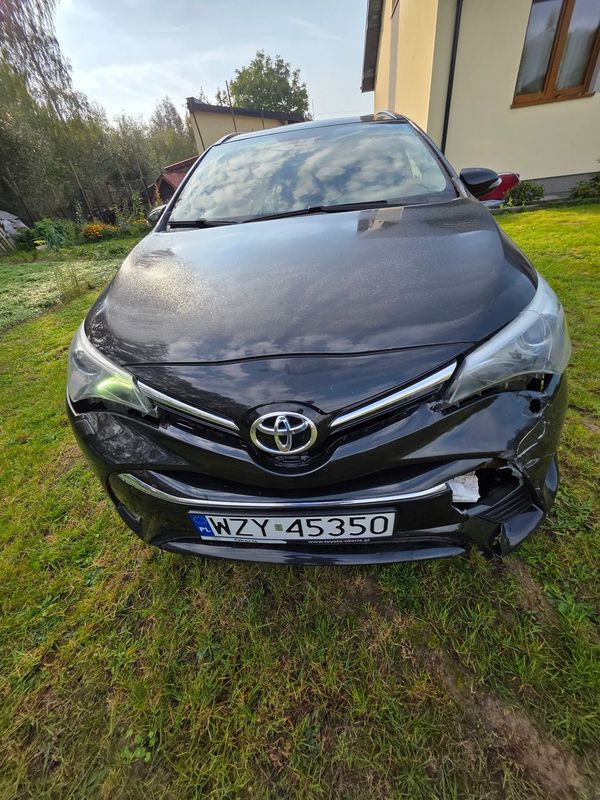 Toyota Avensis Toyota Avensis bogata wersja